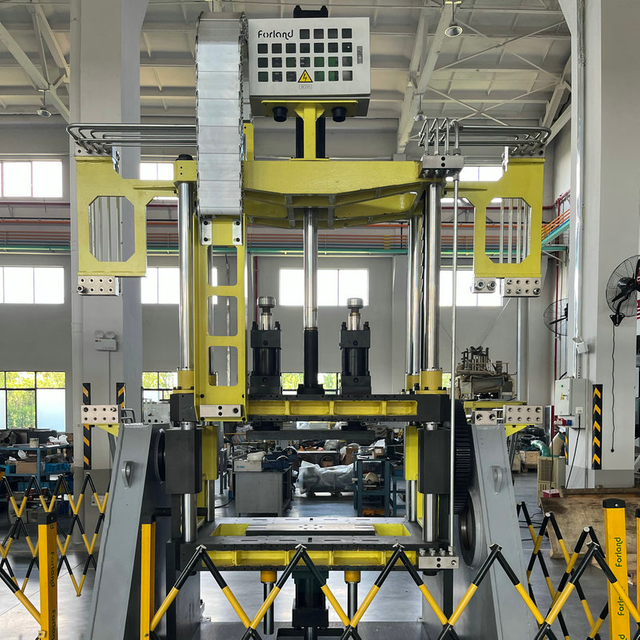 หน่วยหล่อแรงโน้มถ่วงแบบเอียง