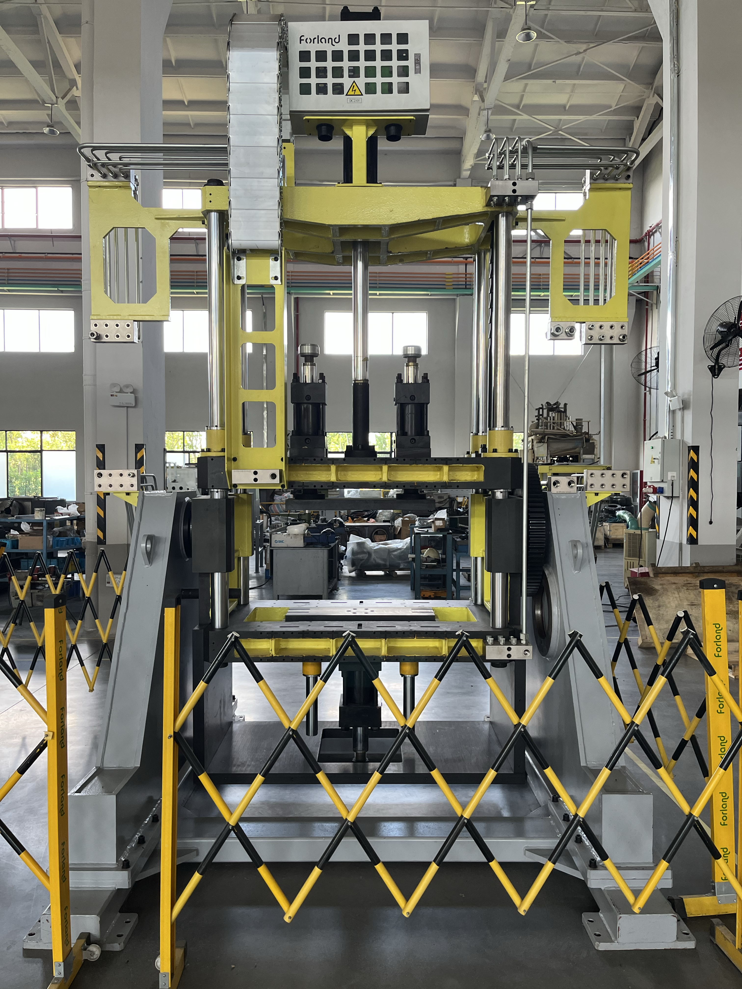 เครื่องหล่อแรงโน้มถ่วงแบบเอียง